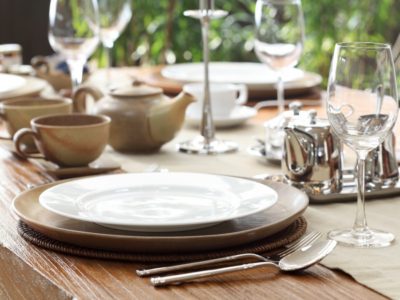 Come apparecchiare la tavola: disposizioni e galateo a tavola