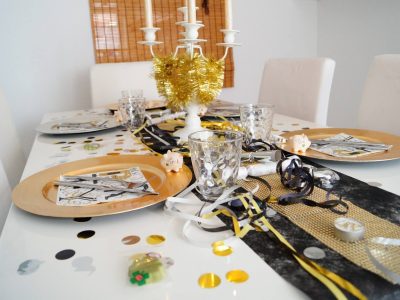 Come apparecchiare la tavola a Capodanno + 9 consigli
