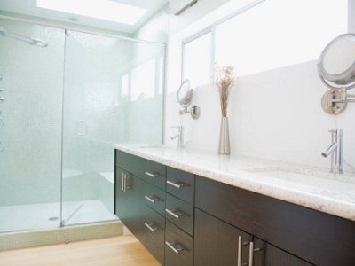 Idee per arredare il bagno, tra eleganza e funzionalità