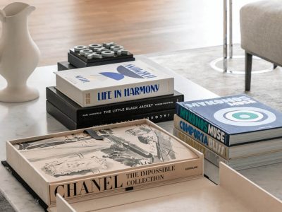 Libri da decorazione: cosa sono i coffee table book