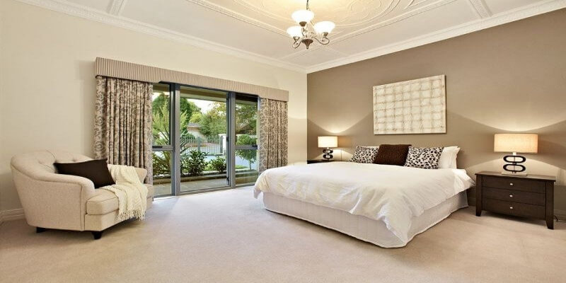 Al momento stai visualizzando Pitture camere da letto classiche per una camera “evergreen”