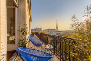 Scopri di più sull'articolo Come arredare un piccolo balcone