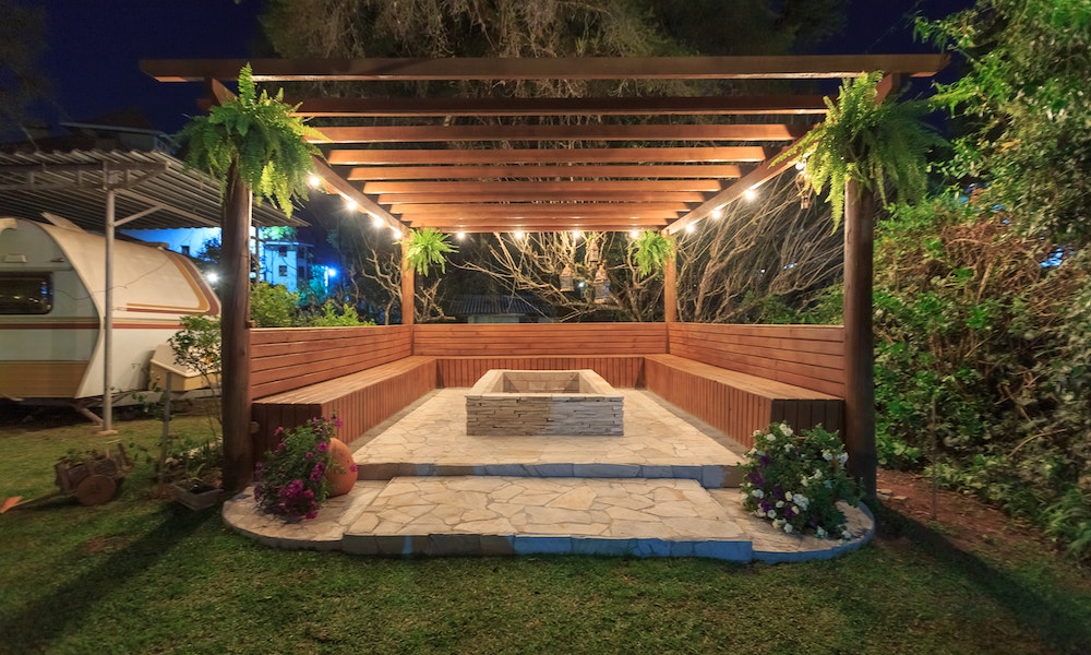 Al momento stai visualizzando Come illuminare un gazebo, anche senza corrente