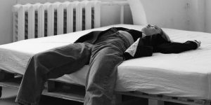 Scopri di più sull'articolo Come pulire il materasso dagli acari: rimedi, prodotti e strumenti