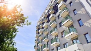 Scopri di più sull'articolo Tra centro storico e periferie: come cambia il mercato delle ristrutturazioni nel Sud