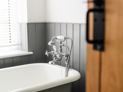 Arredamento, ecco il pezzo forte del 2020: la vasca da bagno